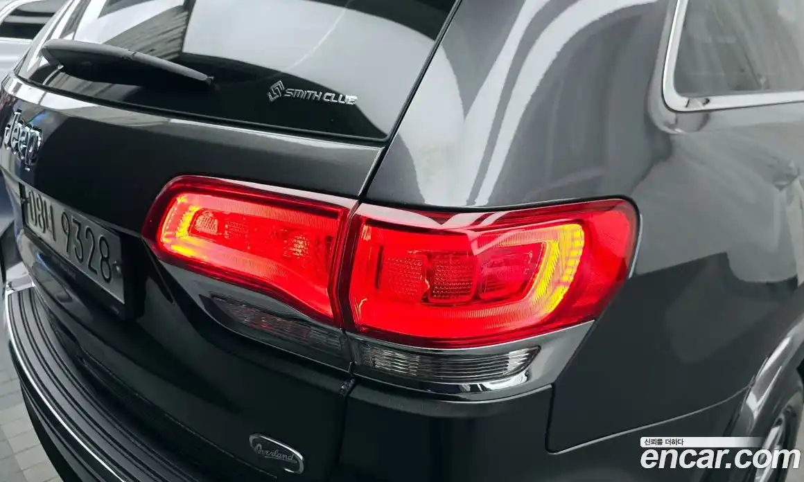 Jeep Cherokee 2018 3.0 гидро в Москве № 1919164, фото 9