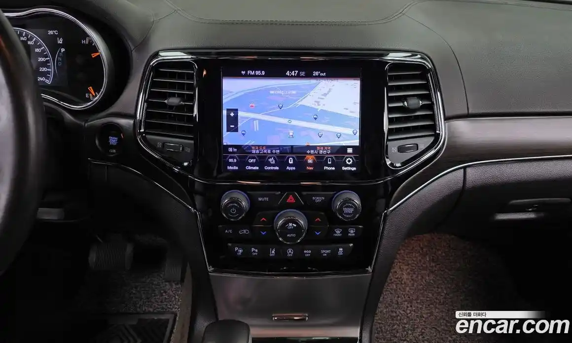 Jeep Cherokee 2019 3.6 гидро в Москве № 1919290, фото 14