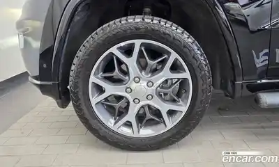 Jeep Cherokee 2019 3.6 гидро в Москве № 1919290, миниатюра 5