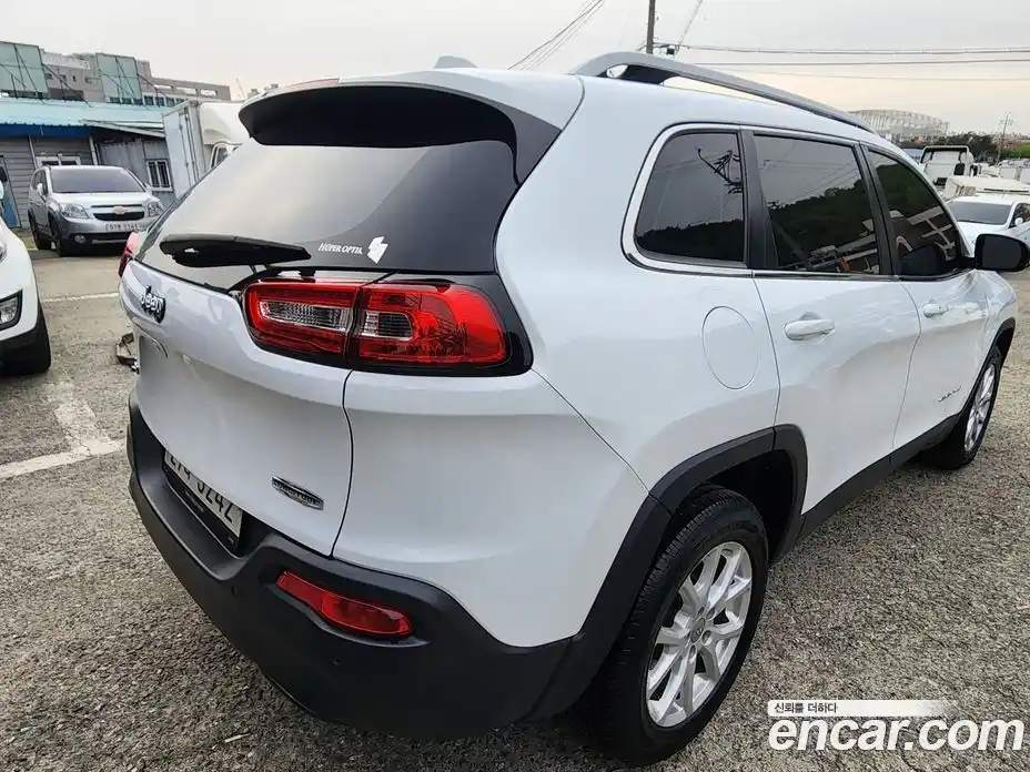 Jeep Cherokee 2018 2.4 гидро в Москве № 1919432, фото 7