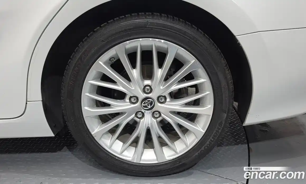 Toyota Camry 2018 2.5 гидро в Москве № 1919587, фото 6
