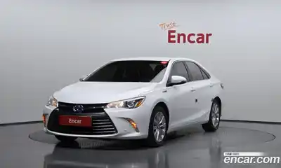 Toyota Camry, 2016