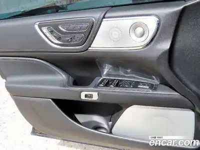 Lincoln Continental 2017 3.0 гидро, миниатюра 11