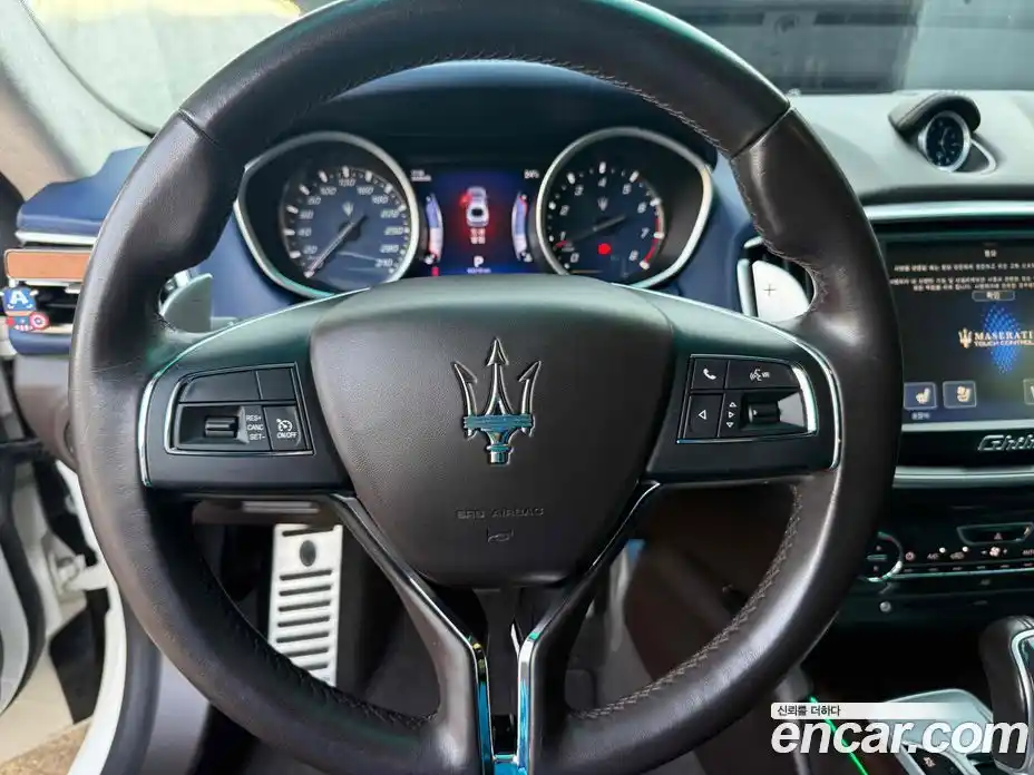 Maserati Ghibli 2015 3.0 гидро, фото 12
