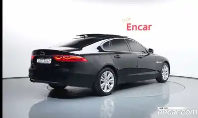 Jaguar XF 2017 2.0 гидро в Москве № 1921178, миниатюра 2