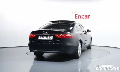 Jaguar XF 2017 2.0 гидро в Москве № 1921178, миниатюра 4