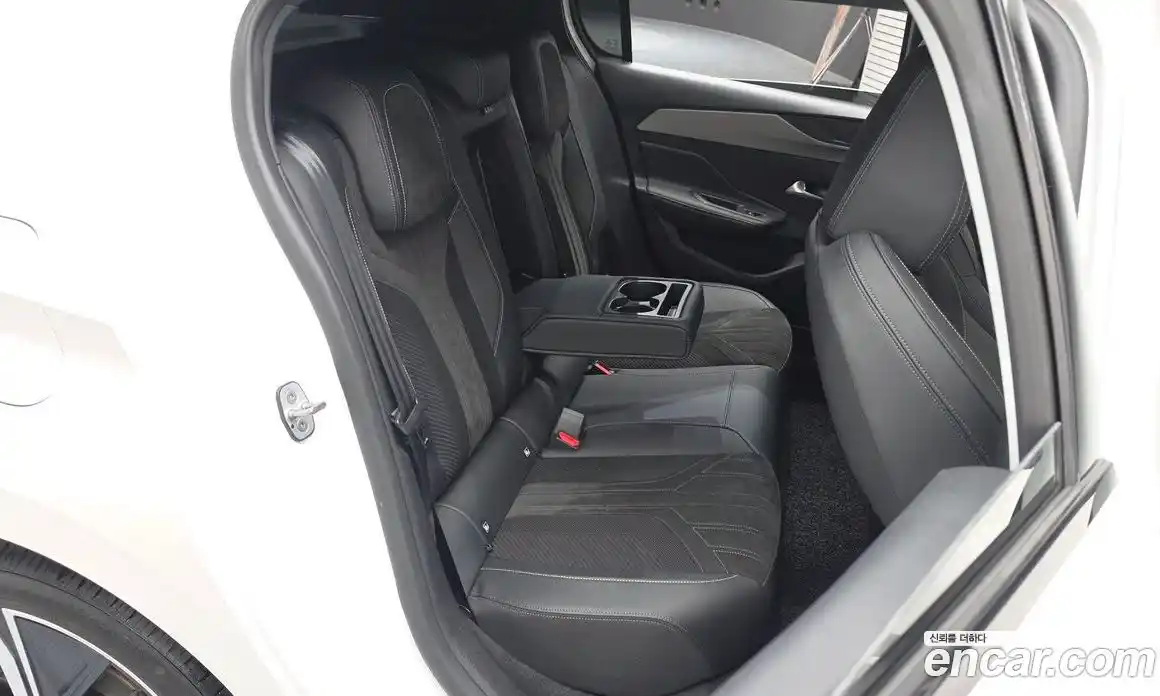Peugeot 308 2022 1.5 гидро в Москве, фото 16