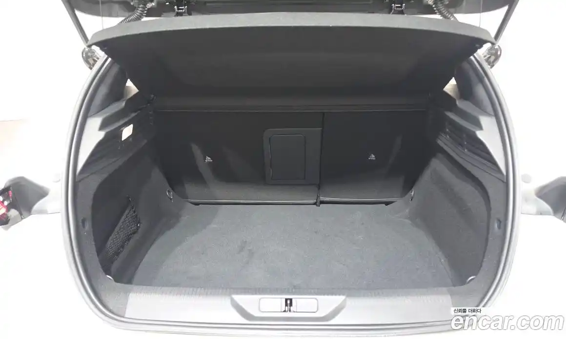 Peugeot 308 2022 1.5 гидро в Москве, фото 27