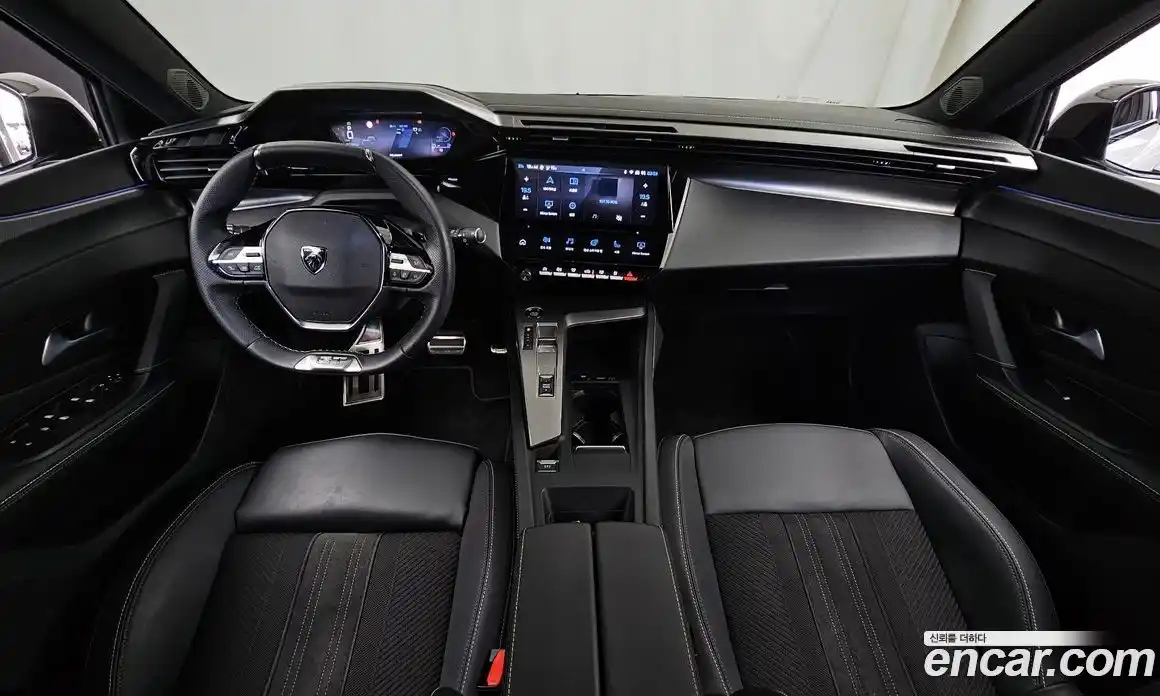 Peugeot 308 2024 1.2 гидро в Москве, фото 10
