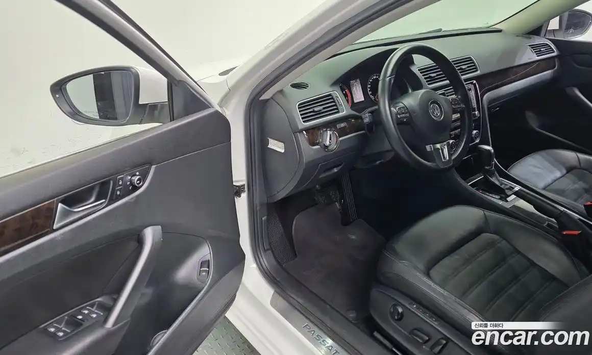 Volkswagen Passat 2014 2.5 гидро в Москве № 199183, фото 12