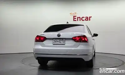 Volkswagen Passat 2014 2.5 гидро в Москве № 199183, миниатюра 4