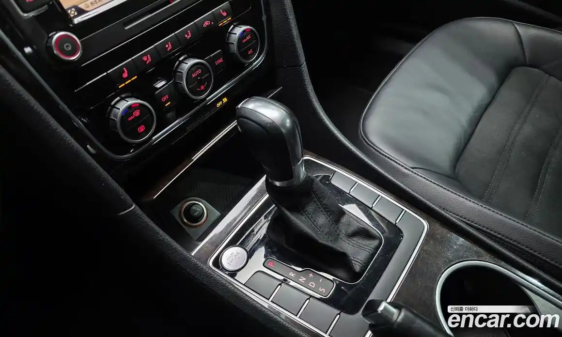Volkswagen Passat 2014 2.5 гидро в Москве № 199183, фото 9