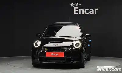 Mini Cooper 2022 2.0 гидро в Москве № 214279, миниатюра 3