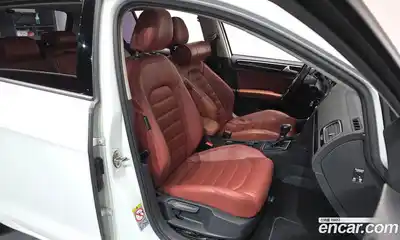 Volkswagen Golf 2015 2.0 гидро в Москве № 215350, миниатюра 10