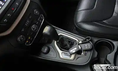 Jeep Cherokee 2016 2.2 гидро в Москве № 232730, миниатюра 9