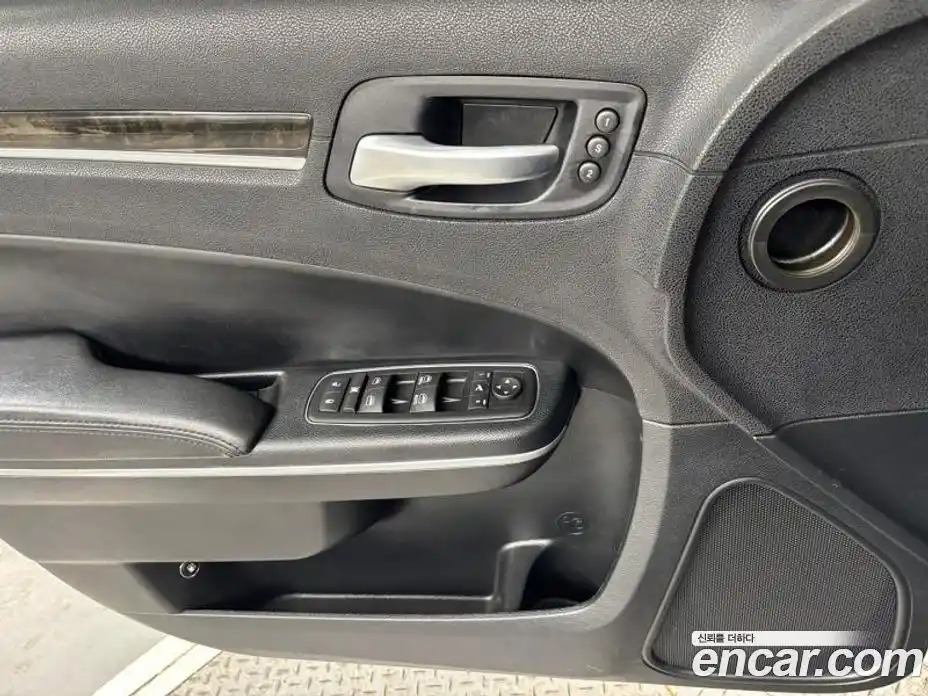 Chrysler 300C 2013 3.6 гидро в Москве № 256762, фото 14