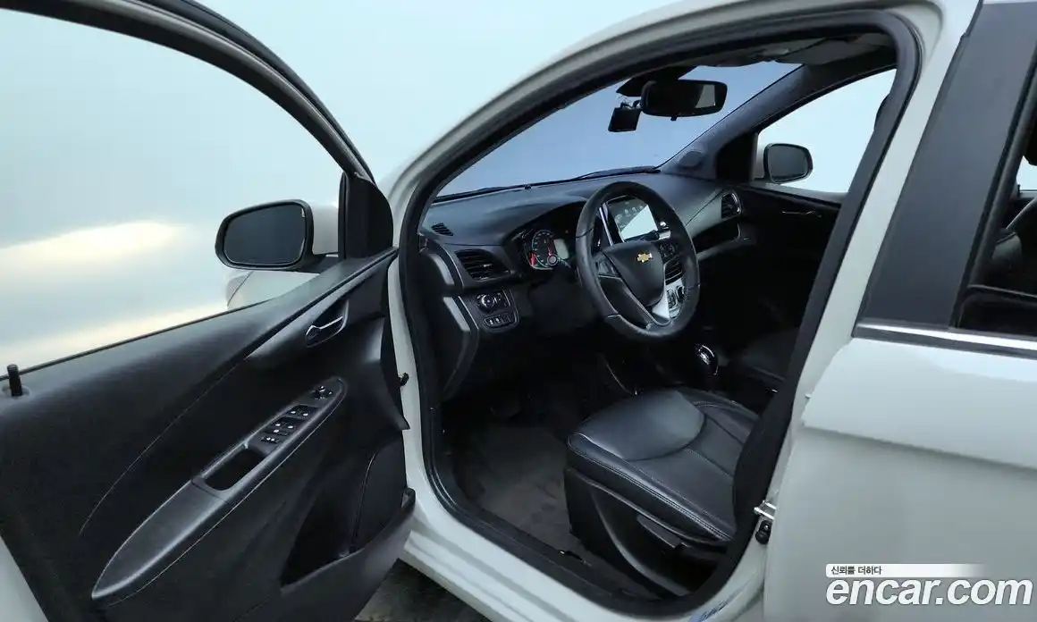 Chevrolet Spark 2016 1.0 гидро в Москве № 103807, фото 10