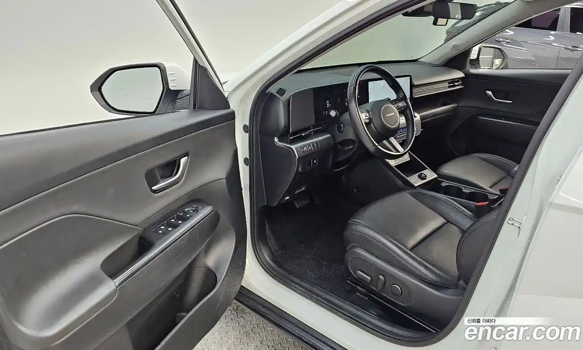 Hyundai Kona 2023 1.6 гидро в Москве № 1244590, фото 13