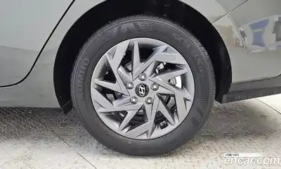 Hyundai Avante 2023 1.6 гидро в Москве № 1278110, миниатюра 7