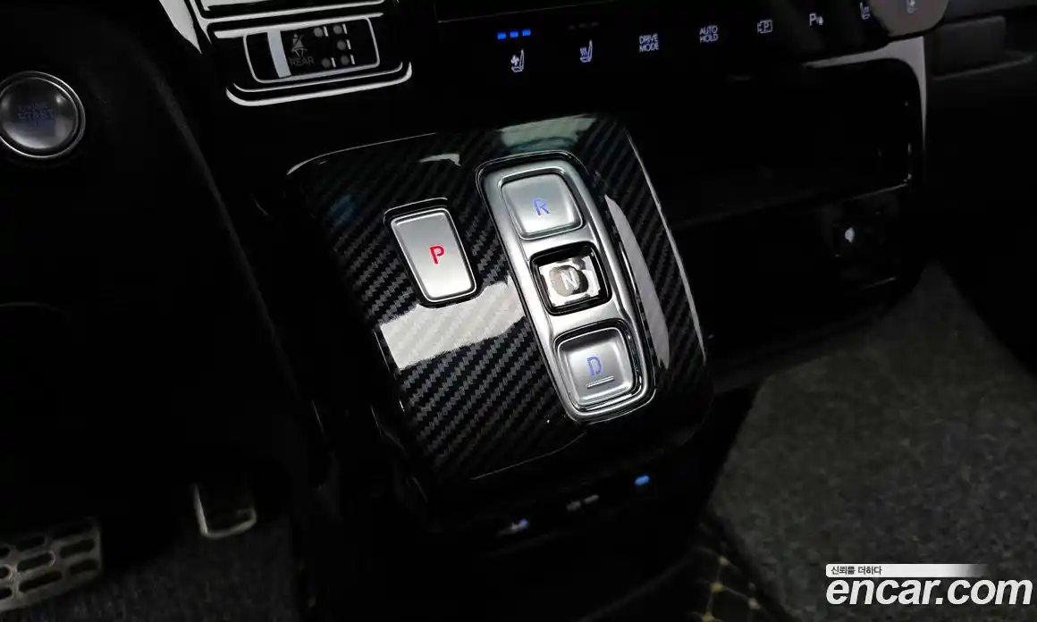 Hyundai Staria 2024 1.6 гидро в Москве № 1317573, фото 12