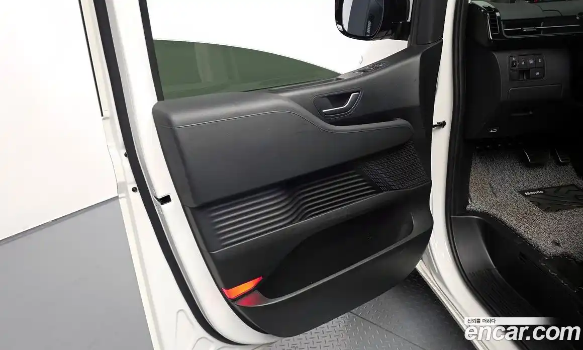Hyundai Staria 2024 1.6 гидро в Москве № 1317573, фото 14