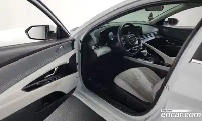 Hyundai Avante 2022 1.6 гидро в Москве № 1317909, миниатюра 12