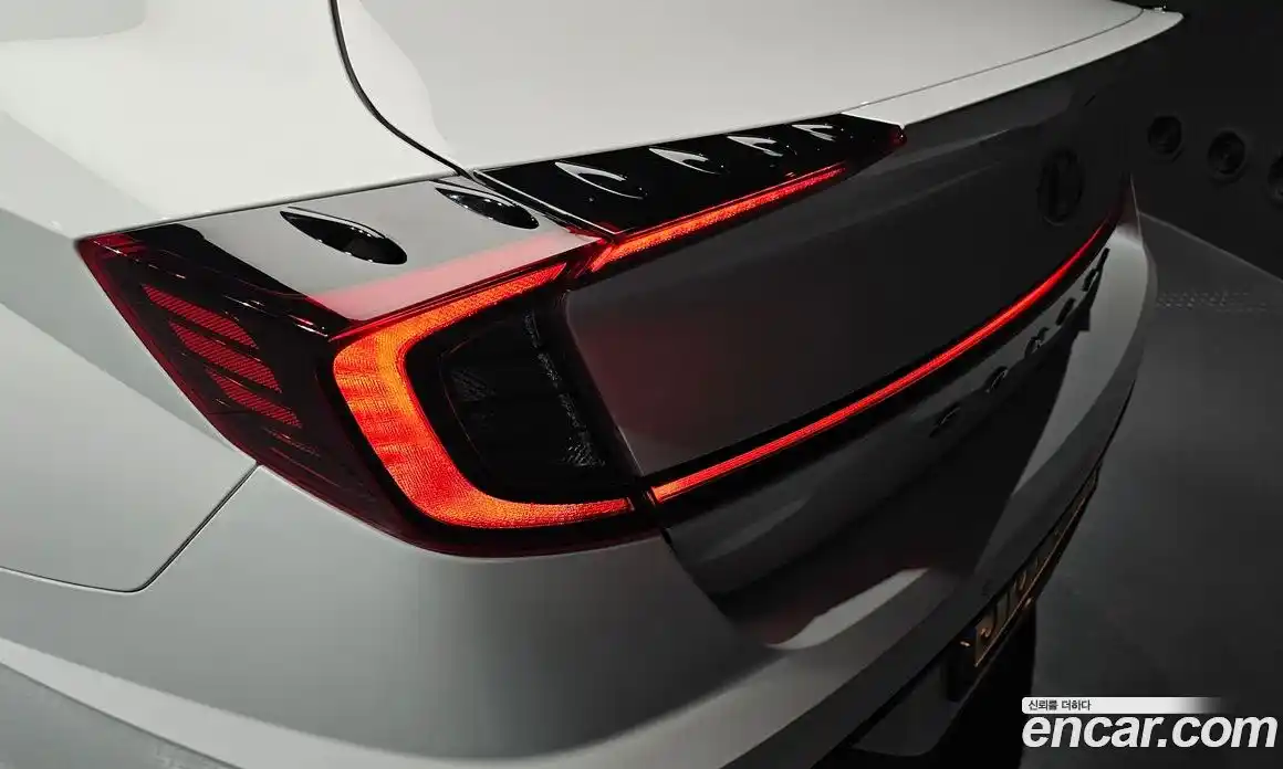 Hyundai Sonata 2022 1.6 гидро в Москве № 1317935, фото 9