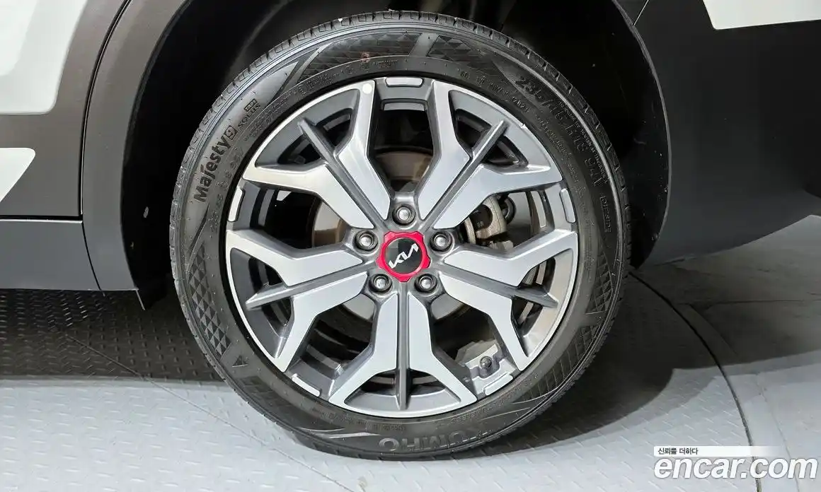 Kia Seltos 2021 1.6 гидро в Москве № 1318303, фото 7