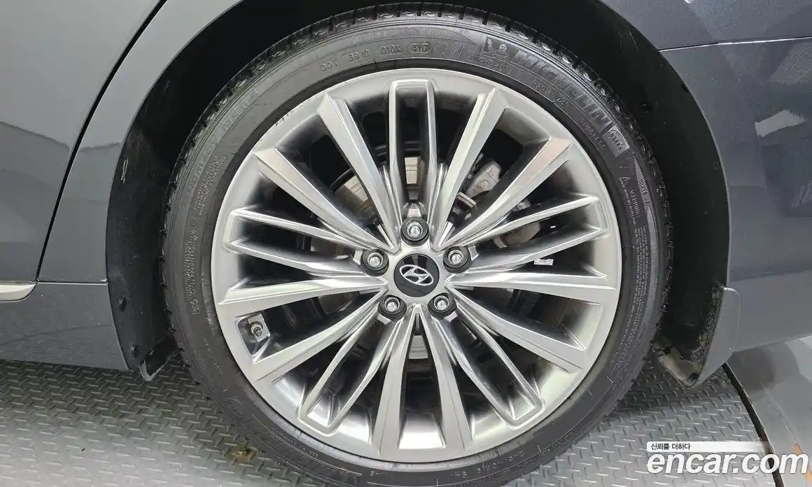 Hyundai Grandeur 2018 3.0 гидро в Москве № 1342234, фото 27