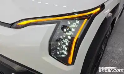 Kia EV3 2025 0.2 гидро в Москве № 1342605, миниатюра 8