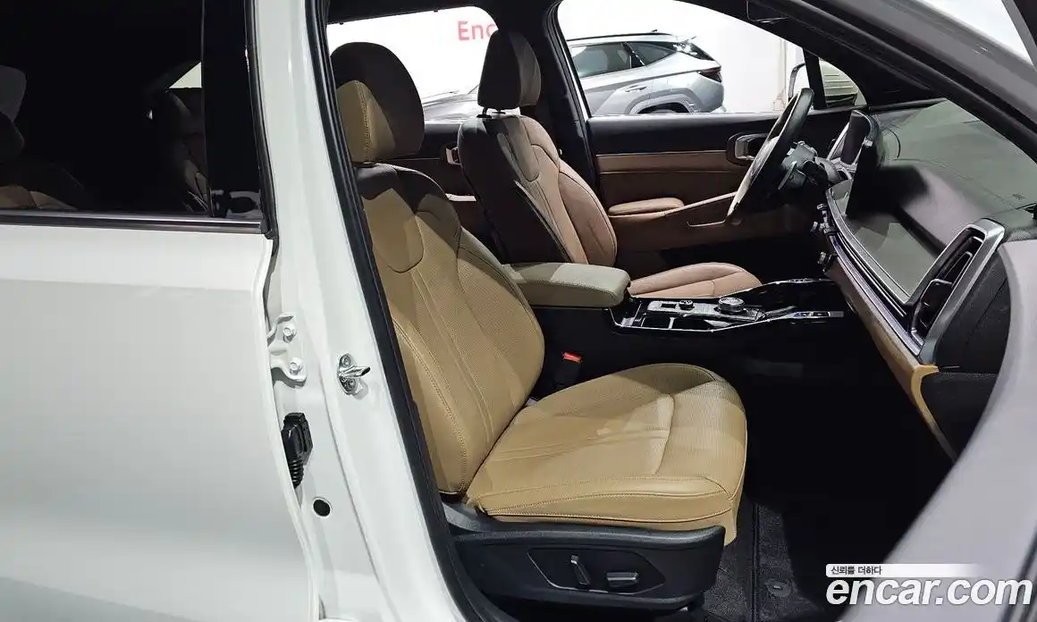 Kia Sorento 2023 2.5 гидро в Москве № 1342682, фото 13