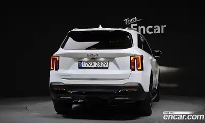 Kia Sorento 2023 2.5 гидро в Москве № 1342682, миниатюра 4