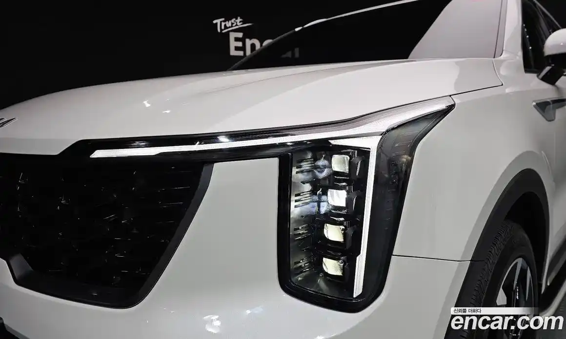 Kia Sorento 2023 2.5 гидро в Москве № 1342682, фото 8