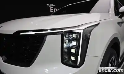 Kia Sorento 2023 2.5 гидро в Москве № 1342682, миниатюра 8
