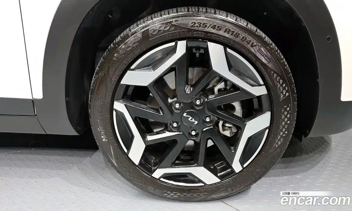Kia Seltos 2024 1.6 гидро в Москве № 1399425, фото 7