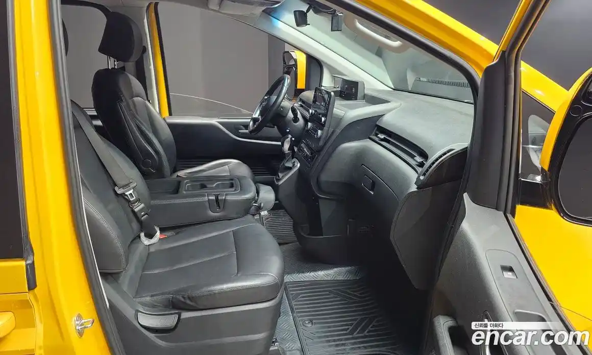 Hyundai Staria 2022 3.5 гидро в Москве № 1417562, фото 17