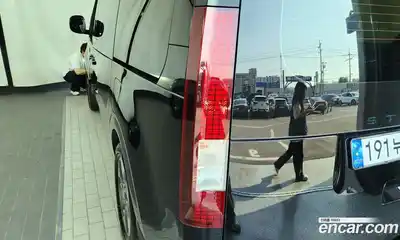 Hyundai Staria 2022 2.2 гидро в Москве № 1610151, миниатюра 9