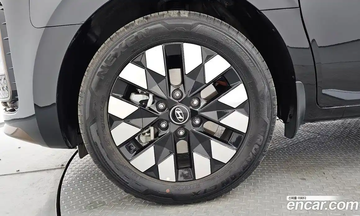 Hyundai Staria 2024 1.6 гидро в Москве № 1610152, фото 4