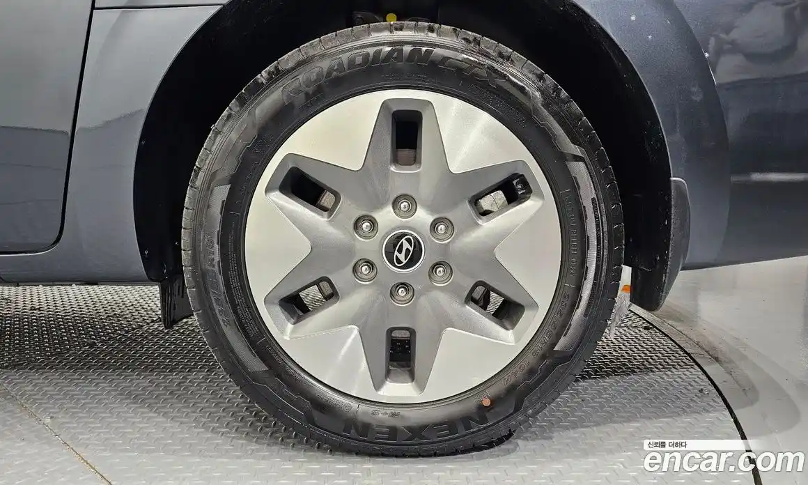 Hyundai Staria 2024 1.6 гидро в Москве, фото 7