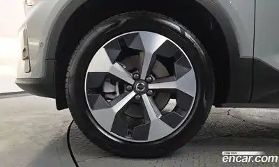 Volvo XC40 2024 2.0 гидро в Москве № 164216, миниатюра 4