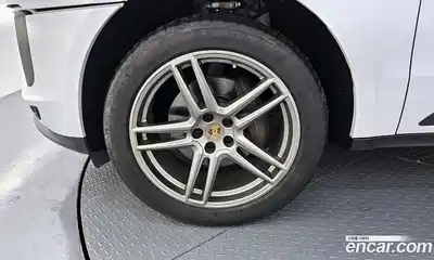 Porsche Macan 2021 2.0 гидро в Москве № 165318, миниатюра 5