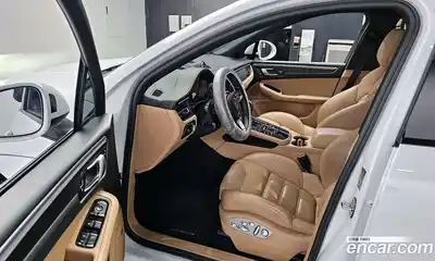Porsche Macan 2021 2.0 гидро в Москве № 165318, миниатюра 10