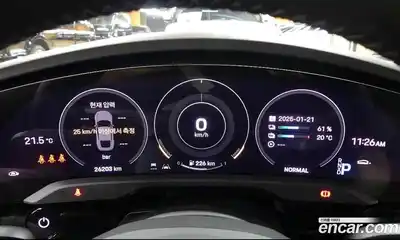 Porsche Taycan 2023 0.3 гидро в Москве № 165746, миниатюра 9