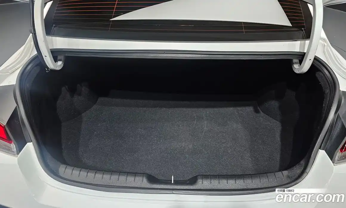 Hyundai Avante 2023 1.6 гидро в Москве № 1684081, фото 26