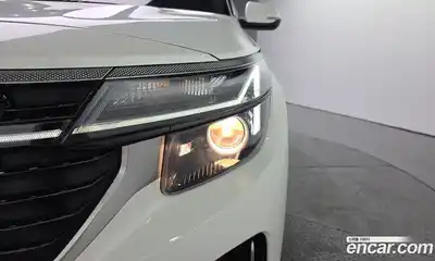 Kia Seltos 2024 2.0 гидро в Москве № 1758231, миниатюра 8