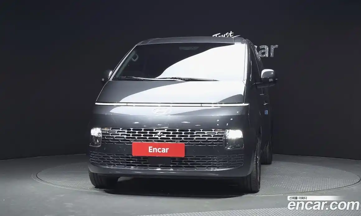 Hyundai Staria 2024 2.2 гидро в Москве № 1830309, фото 3