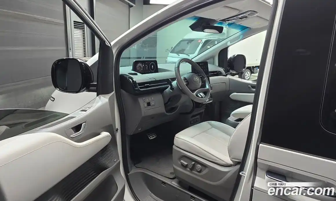 Hyundai Staria 2025 2.2 гидро в Москве № 1830489, фото 13