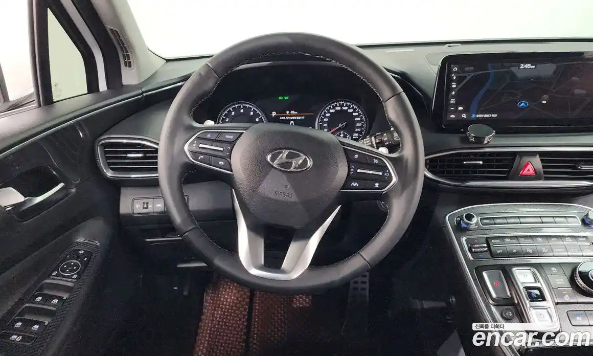 Hyundai Santa Fe 2023 2.5 гидро в Москве № 1830667, фото 19