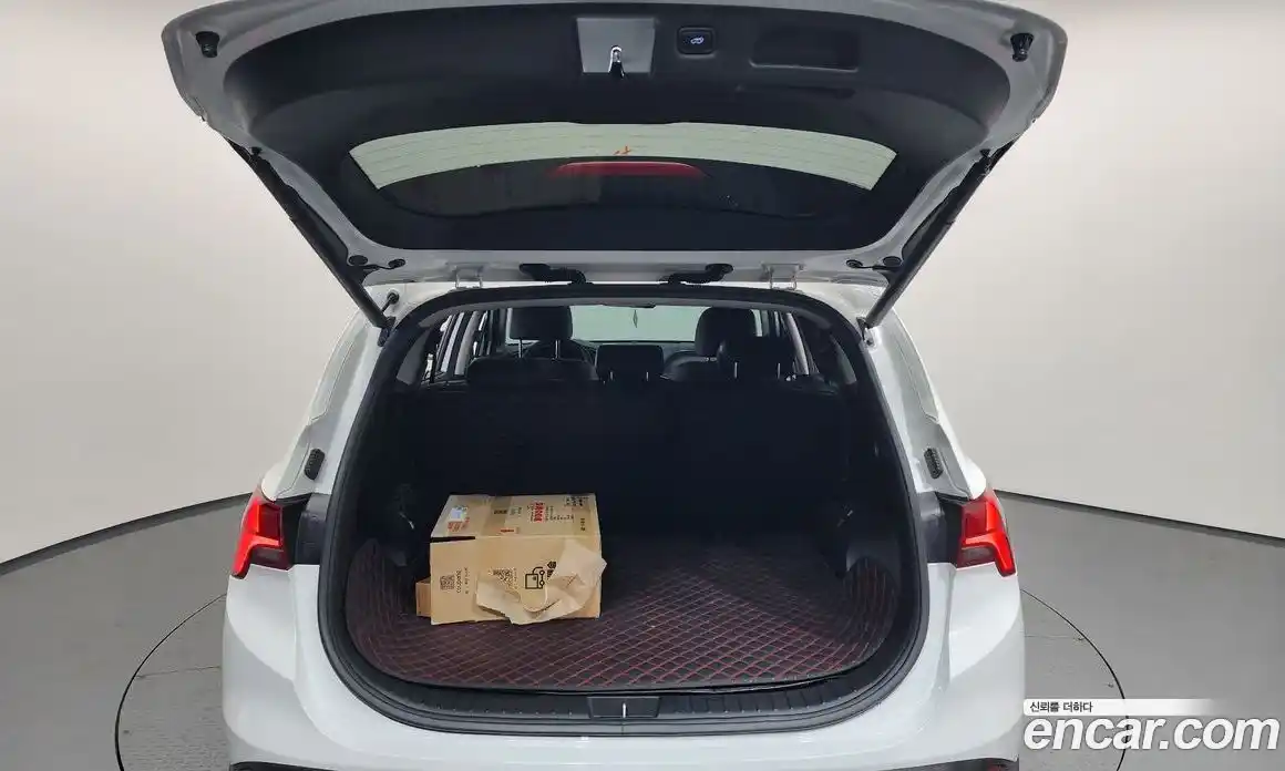 Hyundai Santa Fe 2023 2.5 гидро в Москве № 1830667, фото 25