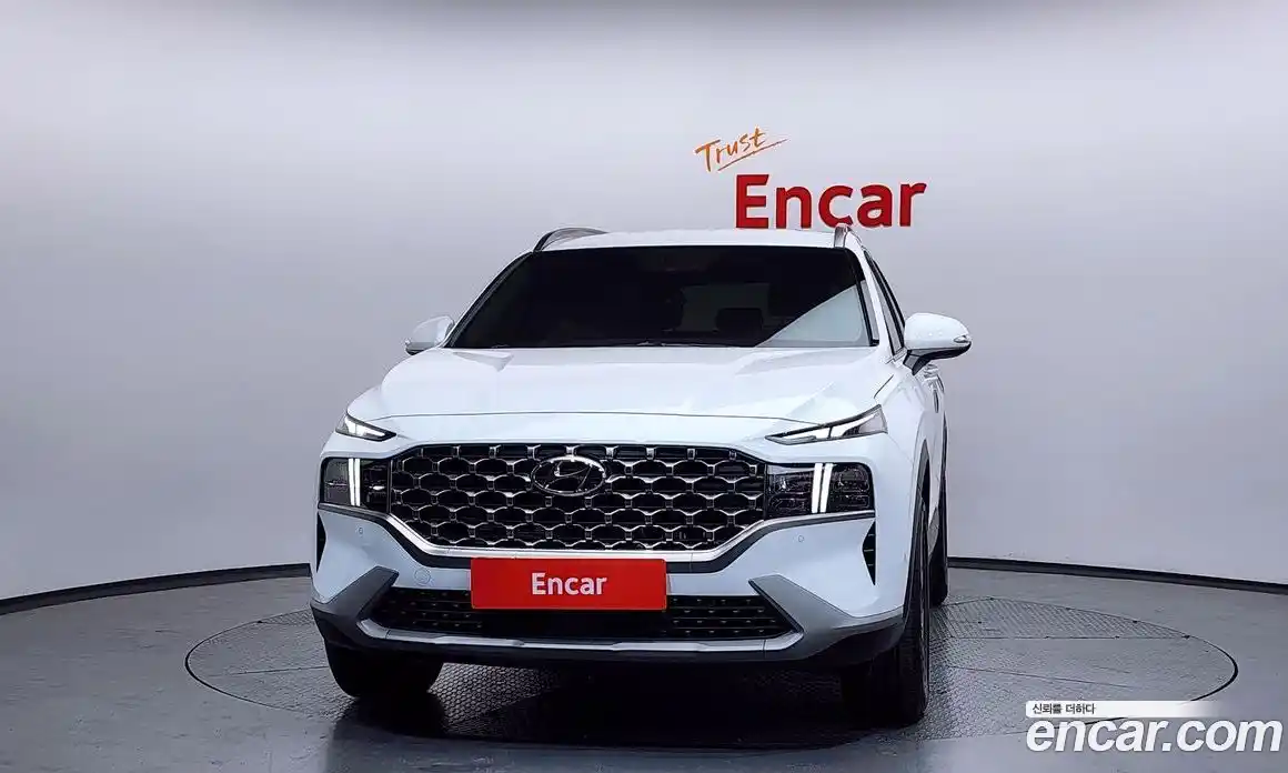 Hyundai Santa Fe 2023 2.5 гидро в Москве № 1830667, фото 3